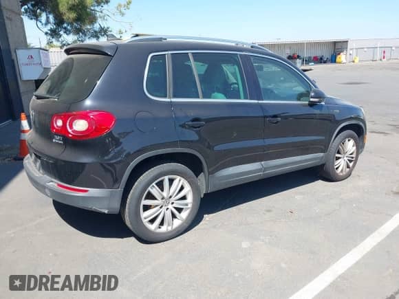 2009 Volkswagen Tiguan SE с VIN WVGBV95N59W521966, выставлен на аукционе IAAI как лот 42451222 с пробегом 106 414 миль миль и . История ставок и продаж доступна на DreamBid. Изображение 4.