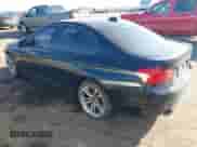 2013 BMW 3 Series 328i xDrive z VIN WBA3B3G51DNR80824, wystawiony jako IAAI lot #41902080 z przebiegiem 90 777 mil mil oraz . Historia ofert i sprzedaży dostępna na DreamBid. Obrazek 3.