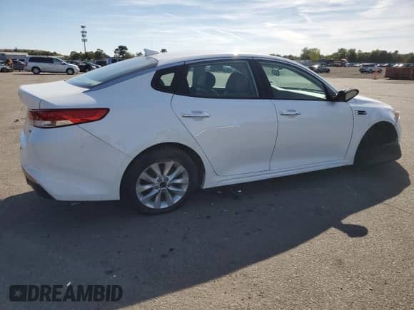 2016 Kia Optima EX z VIN 5XXGU4L32GG107446, wystawiony jako Copart lot #84625225 z przebiegiem 91 618 mil mil oraz Szkoda całkowita • Salvage title. Historia ofert i sprzedaży dostępna na DreamBid. Obrazek 3.