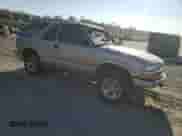 2001 Chevrolet Blazer LS with VIN 1GNCS18W71K195226, listed as a Copart auction lot 80637455 with 39,280 mi miles and Salvage title. Bid and sale history available at DreamBid. Image 4.