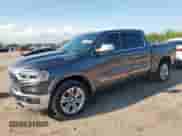 2022 Ram 1500 Limited z VIN 1C6RREHM7NN350387, wystawiony jako Copart lot #71195595 z przebiegiem Nie podano mil oraz Szkoda całkowita • Salvage title. Historia ofert i sprzedaży dostępna na DreamBid. Obrazek 1.