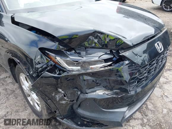 2023 Honda HR-V LX с VIN 3CZRZ2H38PM747726, выставлен на аукционе IAAI как лот 42717187 с пробегом 29 944 миль миль и . История ставок и продаж доступна на DreamBid. Изображение 6.