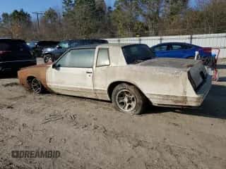 1986 Chevrolet Monte Carlo Sport с VIN 1G1GZ37G0GR109100, выставлен на аукционе Copart как лот 42387345 с пробегом Не указан миль и На запчасти • Non repairable. История ставок и продаж доступна на DreamBid. Изображение 2.