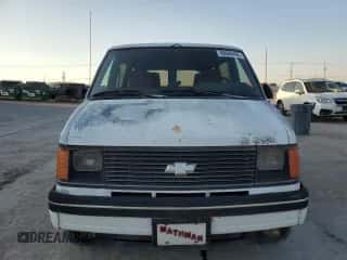1990 Chevrolet Astro with VIN 1GNDM15Z9LB145654, listed as a Copart auction lot 86606495 with 82,320 mi miles and Clean title. Bid and sale history available at DreamBid. Image 5.