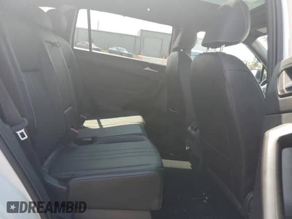 2022 Volkswagen Tiguan SE R-Line Black z VIN 3VV8B7AX7NM135547, wystawiony jako Copart lot #65703795 z przebiegiem 38 130 mil mil oraz Szkoda całkowita • Salvage title. Historia ofert i sprzedaży dostępna na DreamBid. Obrazek 11.