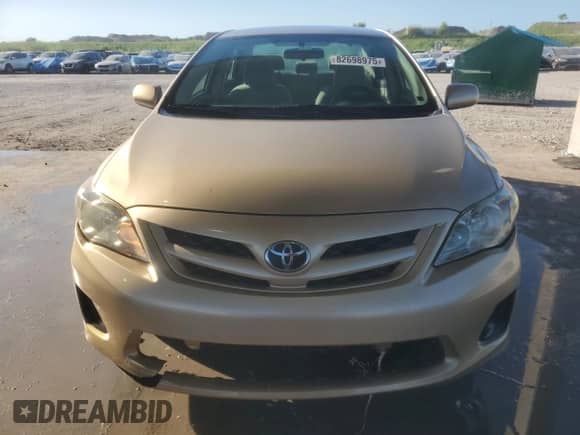 2011 Toyota Corolla S with VIN 2T1BU4EEXBC662542, listed as a Copart auction lot 82698975 with 181,261 mi miles and Clean title. Bid and sale history available at DreamBid. Image 5.