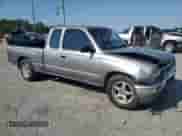 1995 Toyota Tacoma z VIN 4TAUN53B3SZ020458, wystawiony jako Copart lot #71509355 z przebiegiem 146 447 mil mil oraz Czysty tytuł • Clean title. Historia ofert i sprzedaży dostępna na DreamBid. Obrazek 4.