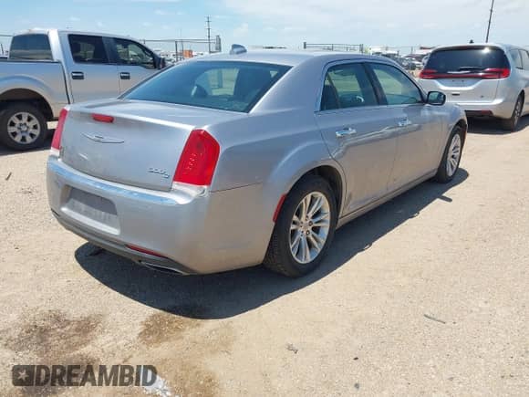 2016 Chrysler 300 C с VIN 2C3CCAEG7GH343107, выставлен на аукционе IAAI как лот 42729270 с пробегом 127 677 миль миль и . История ставок и продаж доступна на DreamBid. Изображение 4.