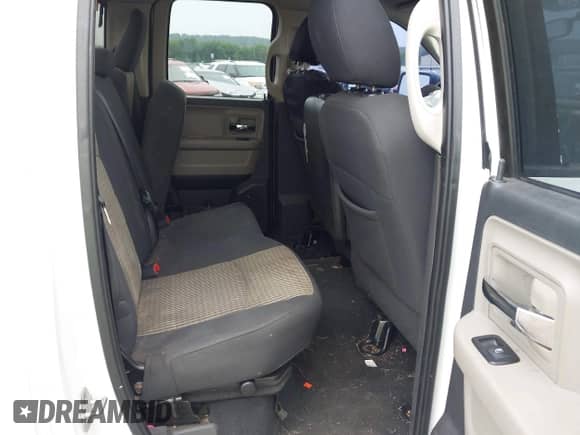 2011 Ram 1500 SLT z VIN 1D7RV1GT0BS689985, wystawiony jako IAAI lot #42367429 z przebiegiem 267 133 mil mil oraz . Historia ofert i sprzedaży dostępna na DreamBid. Obrazek 8.