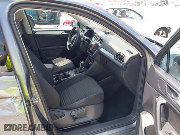 2024 Volkswagen Tiguan S with VIN 3VVRB7AX3RM161394, listed as a IAAI auction lot 42822212 with 9,839 mi miles and . Bid and sale history available at DreamBid. Image 5.