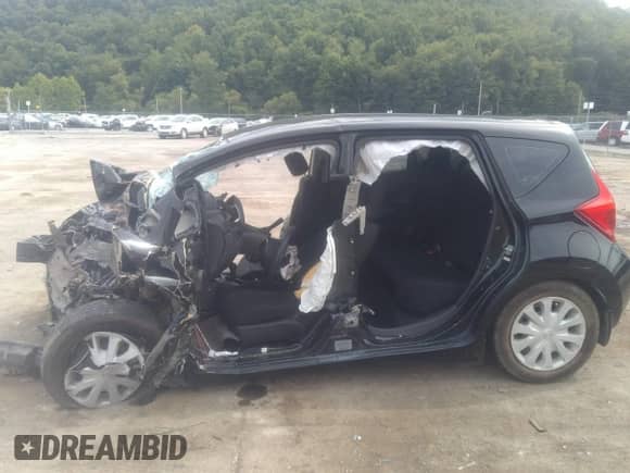 2015 Nissan Note S with VIN 3N1CE2CP3FL361725, listed as a IAAI auction lot 37444827 with 97,772 mi miles and . Bid and sale history available at DreamBid. Image 15.