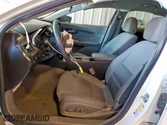 2017 Chevrolet Impala LS с VIN 2G11Z5SA1H9128982, выставлен на аукционе Copart как лот 86097355 с пробегом 100 534 миль миль и Списание • Salvage title. История ставок и продаж доступна на DreamBid. Изображение 7.