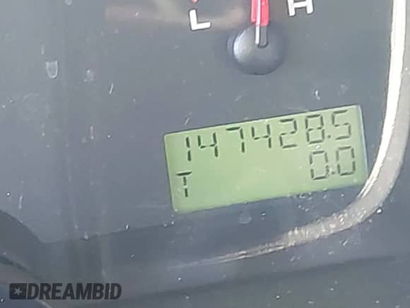 2006 Ford F-150 XL с VIN 1FTRF12226NA15542, выставлен на аукционе IAAI как лот 43391531 с пробегом 147 428 миль миль и . История ставок и продаж доступна на DreamBid. Изображение 15.