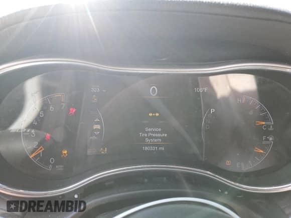 2016 Jeep Grand Cherokee Overland с VIN 1C4RJFCG7GC302474, выставлен на аукционе Copart как лот 69121855 с пробегом 180 331 миль миль и Списание • Salvage title. История ставок и продаж доступна на DreamBid. Изображение 9.