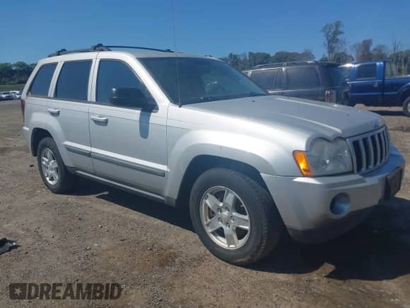 2007 Jeep Grand Cherokee Laredo с VIN 1J8GR48K37C605875, выставлен на аукционе IAAI как лот 43225526 с пробегом 134 802 миль миль и . История ставок и продаж доступна на DreamBid. Изображение 1.