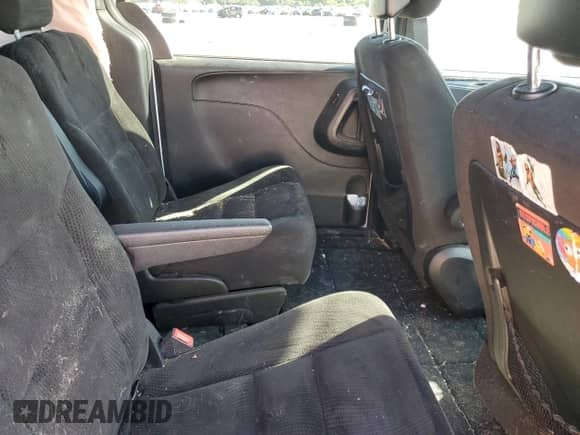 2016 Dodge Grand Caravan American Value with VIN 2C4RDGBG7GR176249, listed as a Copart auction lot 84381845 with 172,316 mi miles and Salvage title. Bid and sale history available at DreamBid. Image 10.