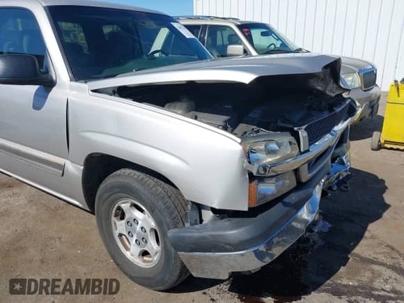 2004 Chevrolet Silverado 1500 LS с VIN 2GCEC19TX41341593, выставлен на аукционе IAAI как лот 42887375 с пробегом 236 076 миль миль и . История ставок и продаж доступна на DreamBid. Изображение 18.