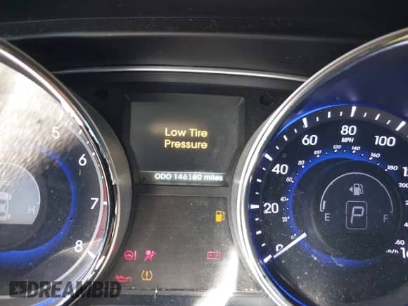 2014 Hyundai Sonata Limited z VIN 5NPEC4AB9EH851163, wystawiony jako IAAI lot #43517914 z przebiegiem 146 180 mil mil oraz . Historia ofert i sprzedaży dostępna na DreamBid. Obrazek 7.