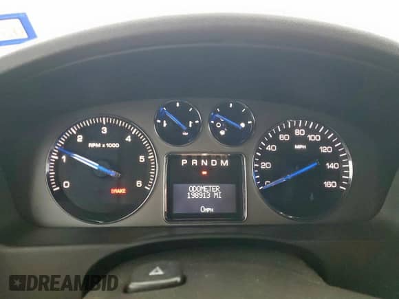 2008 Cadillac Escalade with VIN 1GYEC63808R233010, listed as a Copart auction lot 60818005 with 198,913 mi miles and Salvage title. Bid and sale history available at DreamBid. Image 9.