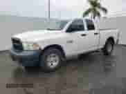 2017 Ram 1500 Tradesman z VIN 1C6RR6FG8HS639111, wystawiony jako Copart lot #63418855 z przebiegiem 133 557 mil mil oraz Czysty tytuł • Clean title. Historia ofert i sprzedaży dostępna na DreamBid. Obrazek 1.