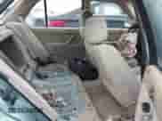 1992 Honda Accord LX z VIN JHMCB7654NC058331, wystawiony jako IAAI lot #41496056 z przebiegiem 287 769 mil mil oraz . Historia ofert i sprzedaży dostępna na DreamBid. Obrazek 8.