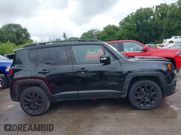 2017 Jeep Renegade Latitude with VIN ZACCJBBB1HPG41152, listed as a IAAI auction lot 42764557 with 138,262 mi miles and . Bid and sale history available at DreamBid. Image 13.