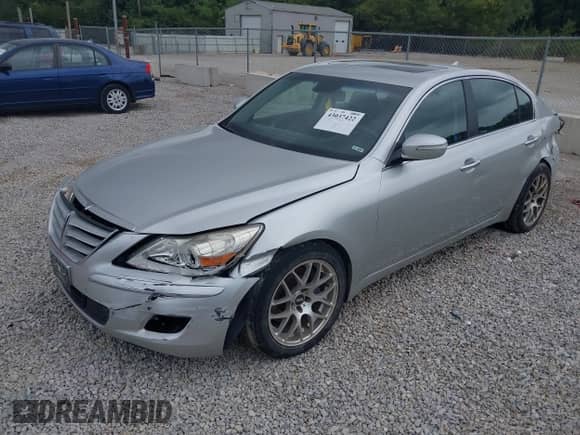2011 Hyundai Genesis с VIN KMHGC4DFXBU121119, выставлен на аукционе IAAI как лот 43037422 с пробегом 139 483 миль миль и . История ставок и продаж доступна на DreamBid. Изображение 2.