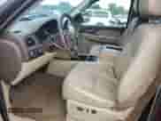 2009 Chevrolet Silverado 1500 LTZ z VIN 1GCEK39089Z199473, wystawiony jako Copart lot #65096805 z przebiegiem 265 225 mil mil oraz Szkoda całkowita • Salvage title. Historia ofert i sprzedaży dostępna na DreamBid. Obrazek 7.