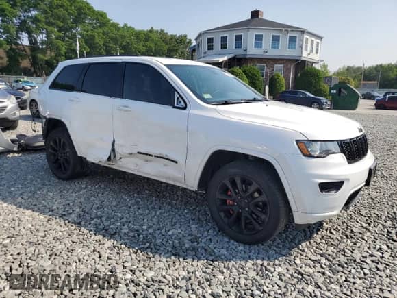 2019 Jeep Grand Cherokee Altitude z VIN 1C4RJFAG4KC600816, wystawiony jako Copart lot #62126075 z przebiegiem 68 637 mil mil oraz Szkoda całkowita • Salvage title. Historia ofert i sprzedaży dostępna na DreamBid. Obrazek 4.