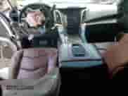 2016 Cadillac Escalade Premium Collection z VIN 1GYS4CKJ4GR475252, wystawiony jako Copart lot #61962595 z przebiegiem 163 361 mil mil oraz Szkoda całkowita • Salvage title. Historia ofert i sprzedaży dostępna na DreamBid. Obrazek 8.