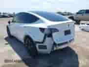 2023 Tesla Model Y Long Range z VIN 7SAYGDEE0PA178495, wystawiony jako IAAI lot #42507571 z przebiegiem 55 840 mil mil oraz . Historia ofert i sprzedaży dostępna na DreamBid. Obrazek 3.