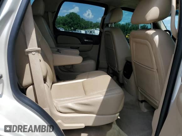 2014 Chevrolet Tahoe LTZ с VIN 1GNSCCE03ER106558, выставлен на аукционе Copart как лот 60429625 с пробегом 199 677 миль миль и Списание • Salvage title. История ставок и продаж доступна на DreamBid. Изображение 11.