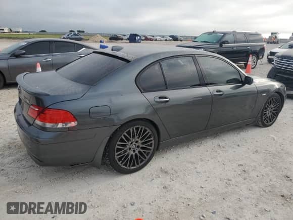 2006 BMW 7 Series 750i with VIN WBAHL835X6DT05231, listed as a Copart auction lot 52806995 with 101,357 mi miles and Salvage title. Bid and sale history available at DreamBid. Image 3.
