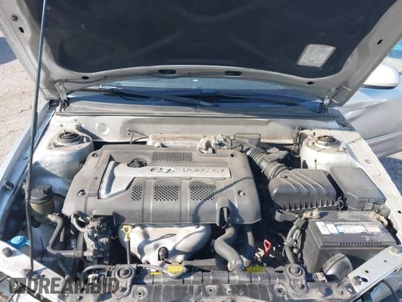 2004 Hyundai Elantra GLS with VIN KMHDN46D64U883987, listed as a IAAI auction lot 42949282 with 96,654 mi miles and . Bid and sale history available at DreamBid. Image 10.