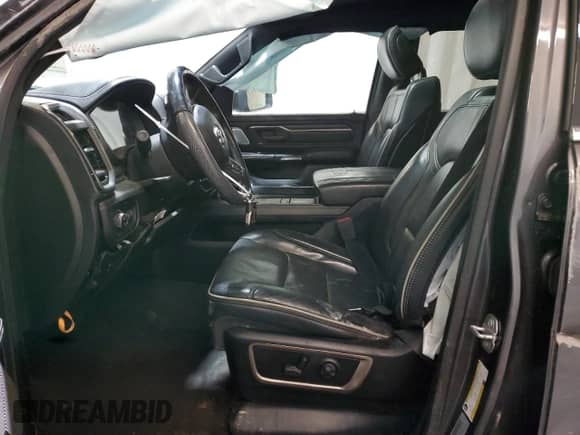 2020 Ram 1500 Limited z VIN 1C6SRFHMXLN225095, wystawiony jako Copart lot #45708085 z przebiegiem 96 423 mil mil oraz Szkoda całkowita • Salvage title. Historia ofert i sprzedaży dostępna na DreamBid. Obrazek 7.