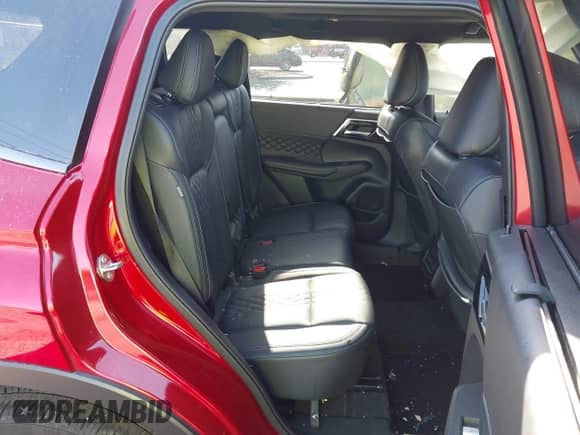 2024 Mitsubishi Outlander SEL with VIN JA4J3WA85RZ079008, listed as a IAAI auction lot 42344078 with 17,317 mi miles and . Bid and sale history available at DreamBid. Image 8.