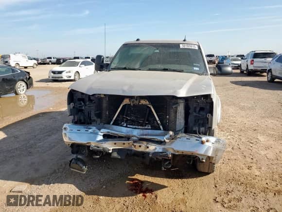 2004 Chevrolet Silverado 3500 SRW с VIN 1GCHK33264F203747, выставлен на аукционе Copart как лот 59185915 с пробегом 255 977 миль миль и Списание • Salvage title. История ставок и продаж доступна на DreamBid. Изображение 5.