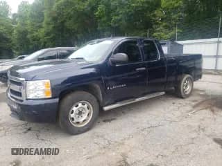 2007 Chevrolet Silverado 1500 LT1 with VIN 1GCEC19X57Z651990, listed as a Copart auction lot 57238925 with 294,546 mi miles and Salvage title. Bid and sale history available at DreamBid. Image 1.