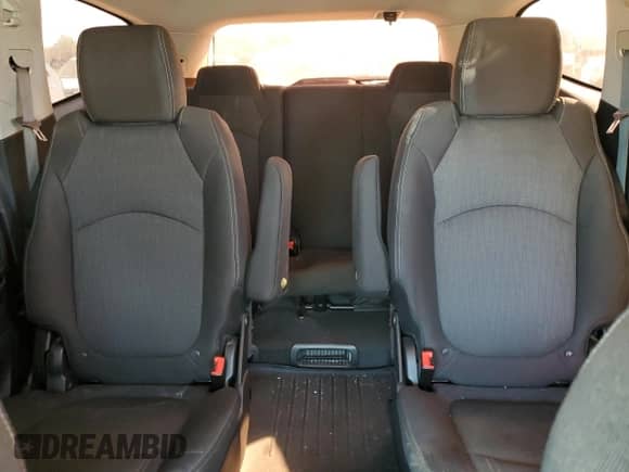 2017 Chevrolet Traverse LT с VIN 1GNKRGKD0HJ299767, выставлен на аукционе Copart как лот 82635935 с пробегом 181 379 миль миль и Списание • Salvage title. История ставок и продаж доступна на DreamBid. Изображение 10.