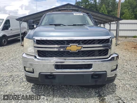 2011 Chevrolet Silverado 3500HD DRW LTZ with VIN 1GC4K1C89BF122553, listed as a Copart auction lot 68477335 with 183,747 mi miles and Salvage title. Bid and sale history available at DreamBid. Image 5.
