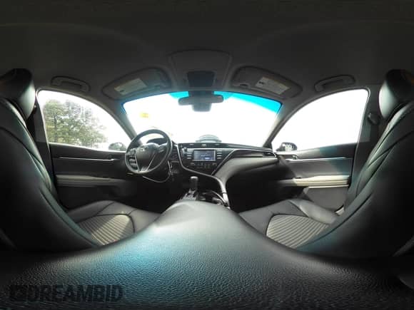 2018 Toyota Camry SE с VIN JTNB11HK2J3020764, выставлен на аукционе IAAI как лот 43307642 с пробегом 125 185 миль миль и . История ставок и продаж доступна на DreamBid. Изображение 19.