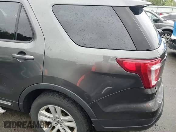 2018 Ford Explorer XLT with VIN 1FM5K8D8XJGA75694, listed as a Copart auction lot 81743435 with Not provided miles and Salvage title. Bid and sale history available at DreamBid. Image 15.