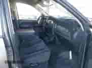 2005 Dodge 2500 SLT z VIN 1D7KS28D65J635057, wystawiony jako IAAI lot #42875824 z przebiegiem 239 295 mil mil oraz . Historia ofert i sprzedaży dostępna na DreamBid. Obrazek 5.