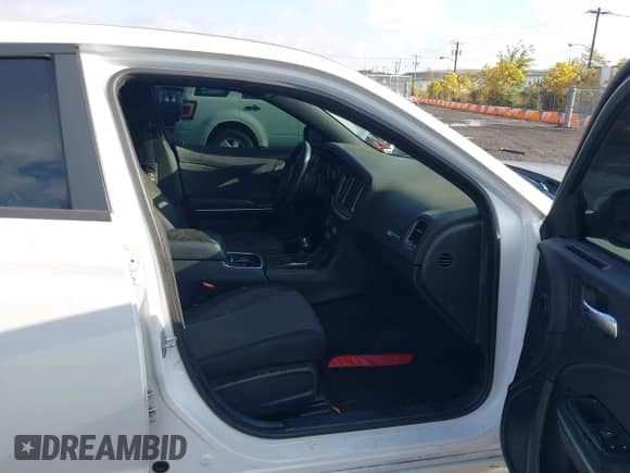 2015 Dodge Charger SE with VIN 2C3CDXFG9FH848644, listed as a IAAI auction lot 43467135 with 150,468 mi miles and . Bid and sale history available at DreamBid. Image 5.