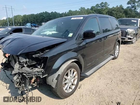 2013 Dodge Grand Caravan R/T with VIN 2C4RDGEG7DR506351, listed as a Copart auction lot 70746945 with 130,839 mi miles and Salvage title. Bid and sale history available at DreamBid. Image 14.