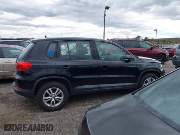 2014 Volkswagen Tiguan S с VIN WVGBV3AX3EW605962, выставлен на аукционе IAAI как лот 43522410 с пробегом 168 123 миль миль и . История ставок и продаж доступна на DreamBid. Изображение 13.