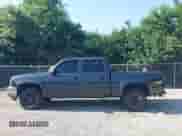 2005 Chevrolet Silverado 1500 LS z VIN 2GCEK13T051336111, wystawiony jako IAAI lot #42639214 z przebiegiem 224 915 mil mil oraz . Historia ofert i sprzedaży dostępna na DreamBid. Obrazek 14.