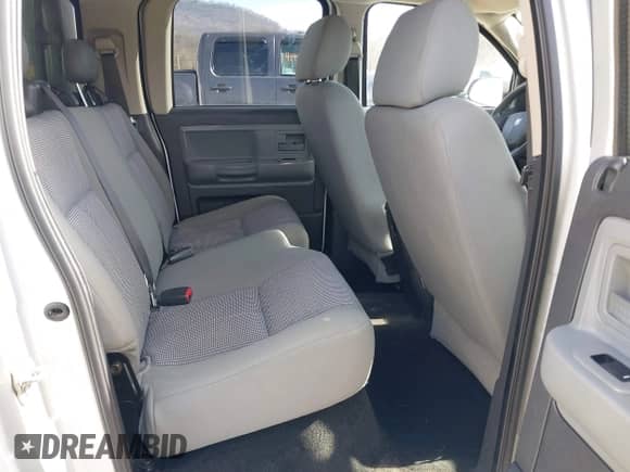 2008 Dodge Dakota SLT с VIN 1D7HW48NX8S507566, выставлен на аукционе IAAI как лот 41373343 с пробегом 77 674 миль миль и . История ставок и продаж доступна на DreamBid. Изображение 8.