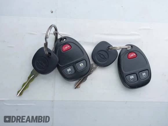 2011 Chevrolet HHR z VIN 3GNBAEFWXBS532938, wystawiony jako IAAI lot #42532338 z przebiegiem 201 610 mil mil oraz . Historia ofert i sprzedaży dostępna na DreamBid. Obrazek 11.