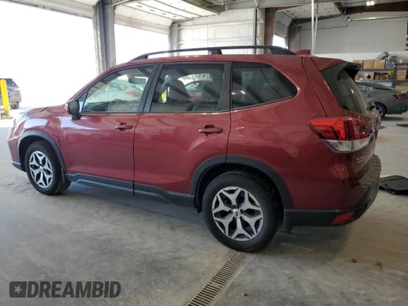 2021 Subaru Forester Premium with VIN JF2SKAJC6MH582244, listed as a Copart auction lot 86537985 with 37,917 mi miles and Salvage title. Bid and sale history available at DreamBid. Image 2.